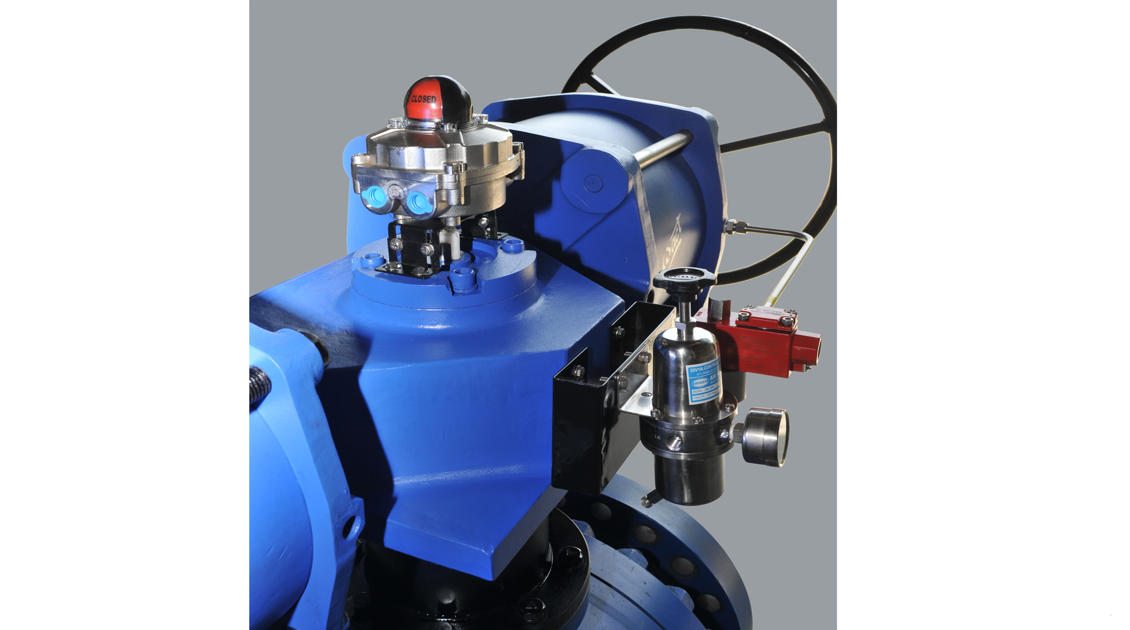 Spring Return Scotch Yoke Pneumatic Actuator with Electro pneumatic Accessories